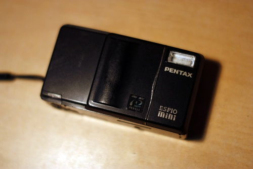 口袋里的光影詩人 Pentax Espio Mini與UC-1的銀色情懷